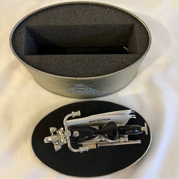 Fossil Limited Edition Motorcycle Timepiece Desk Clock Watch w/ Original Box - Picture 12 of 16